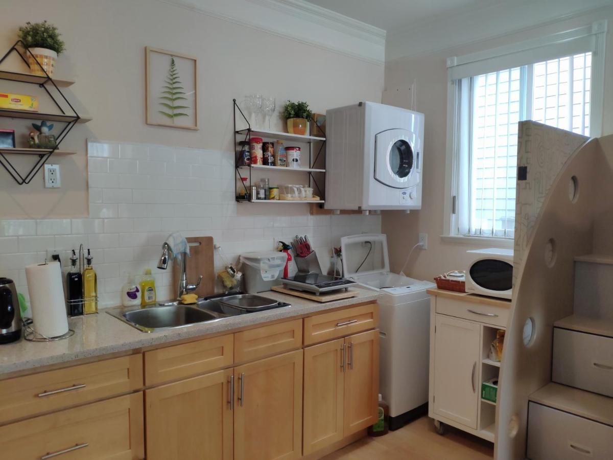 Helen'S House / Close To Skytrain And Airport Vancouver Esterno foto