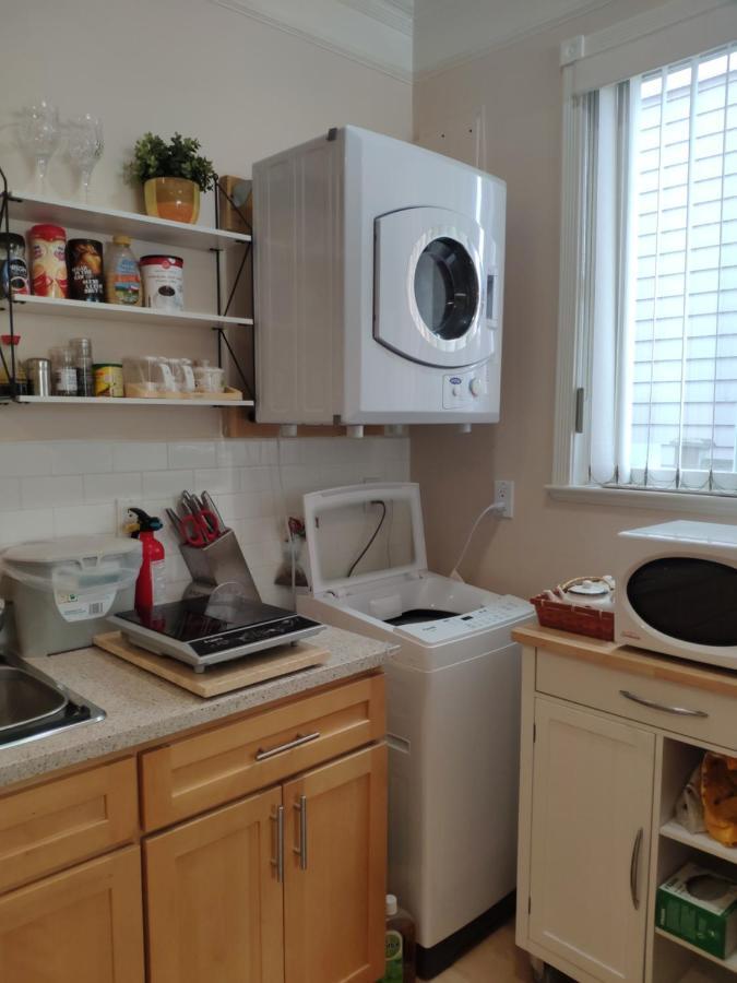 Helen'S House / Close To Skytrain And Airport Vancouver Esterno foto